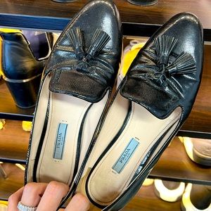 Prada leather loafer with tassels